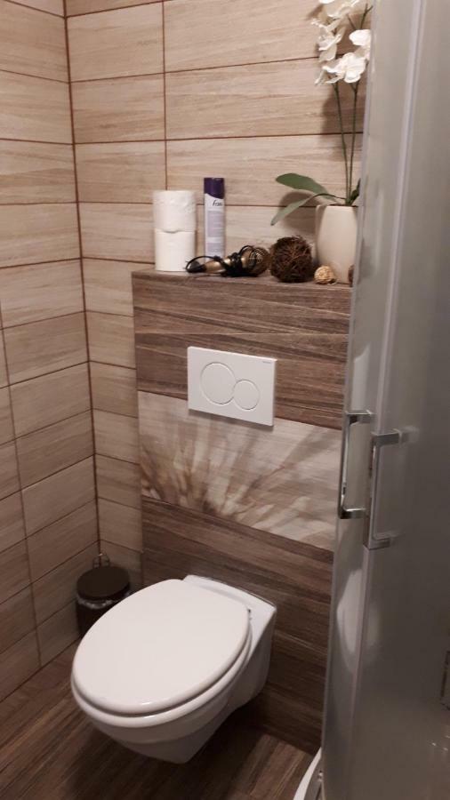 Ubytovanie Na Sukromi Vel'ka Lomnica Esterno foto
